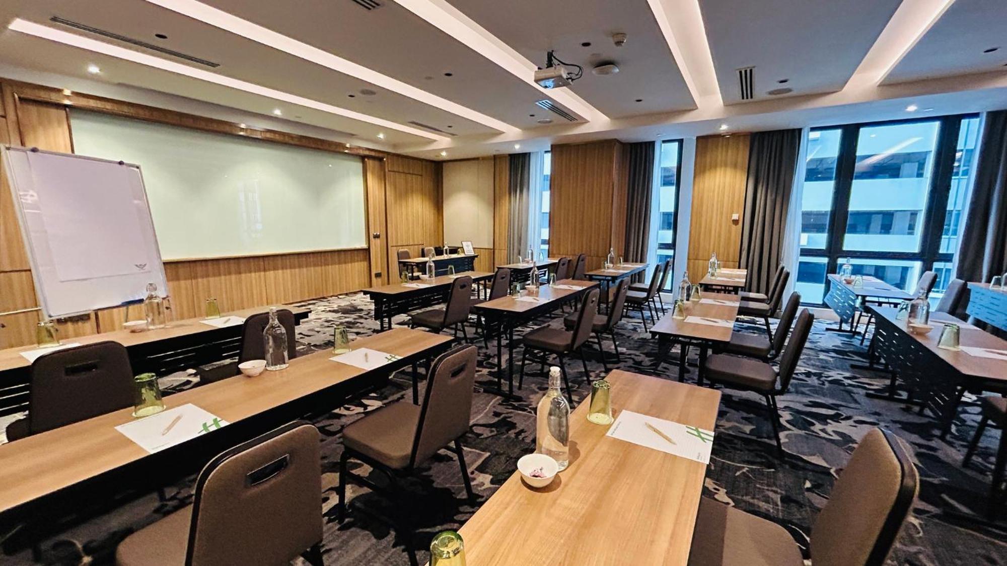 Holiday Inn Sepang - Airport Zewnętrze zdjęcie